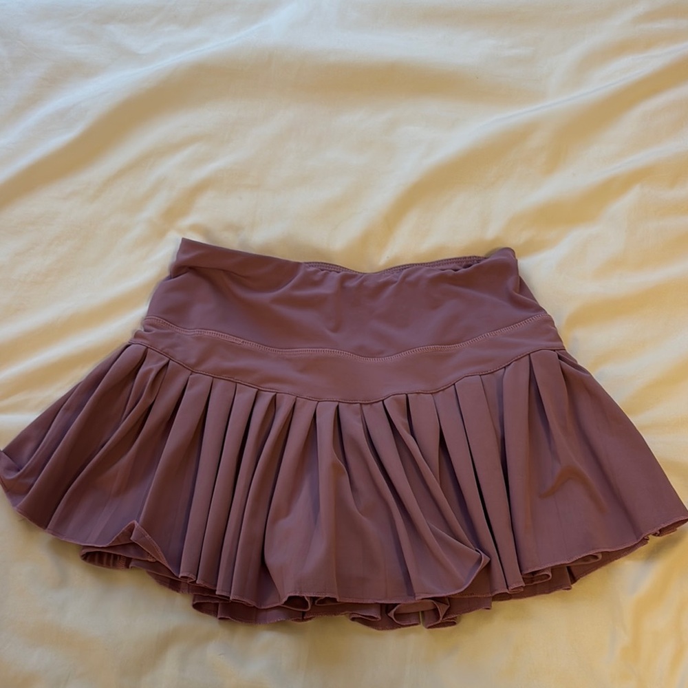 Gold Hinge Pleated Skirt